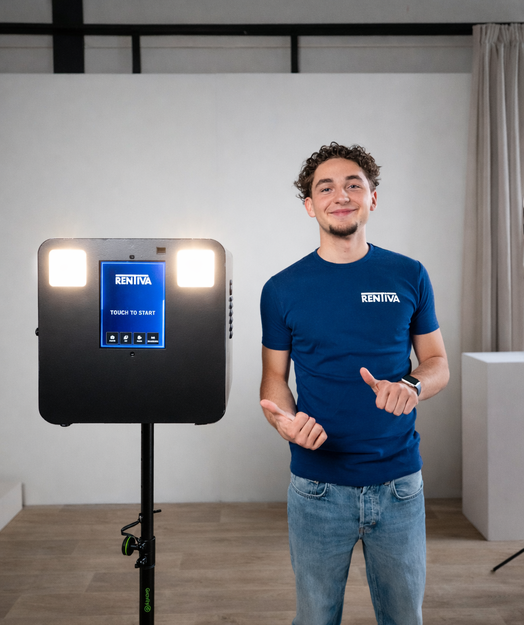 Niels van Rentiva met een photobooth